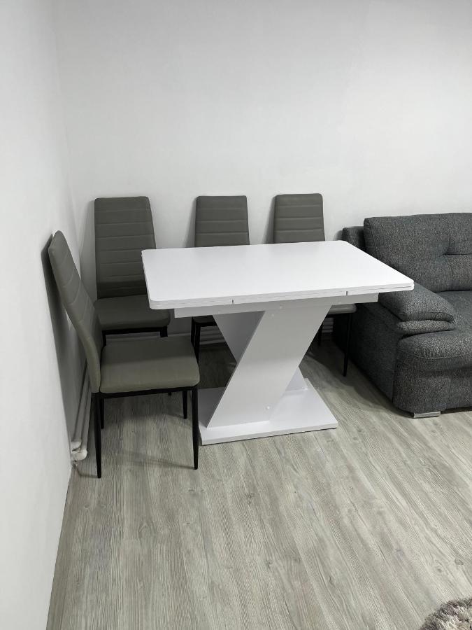 Home Sweet Home Apartment With 3 Rooms บูเซา ภายนอก รูปภาพ
