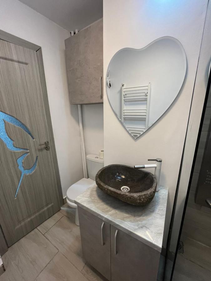 Home Sweet Home Apartment With 3 Rooms บูเซา ภายนอก รูปภาพ